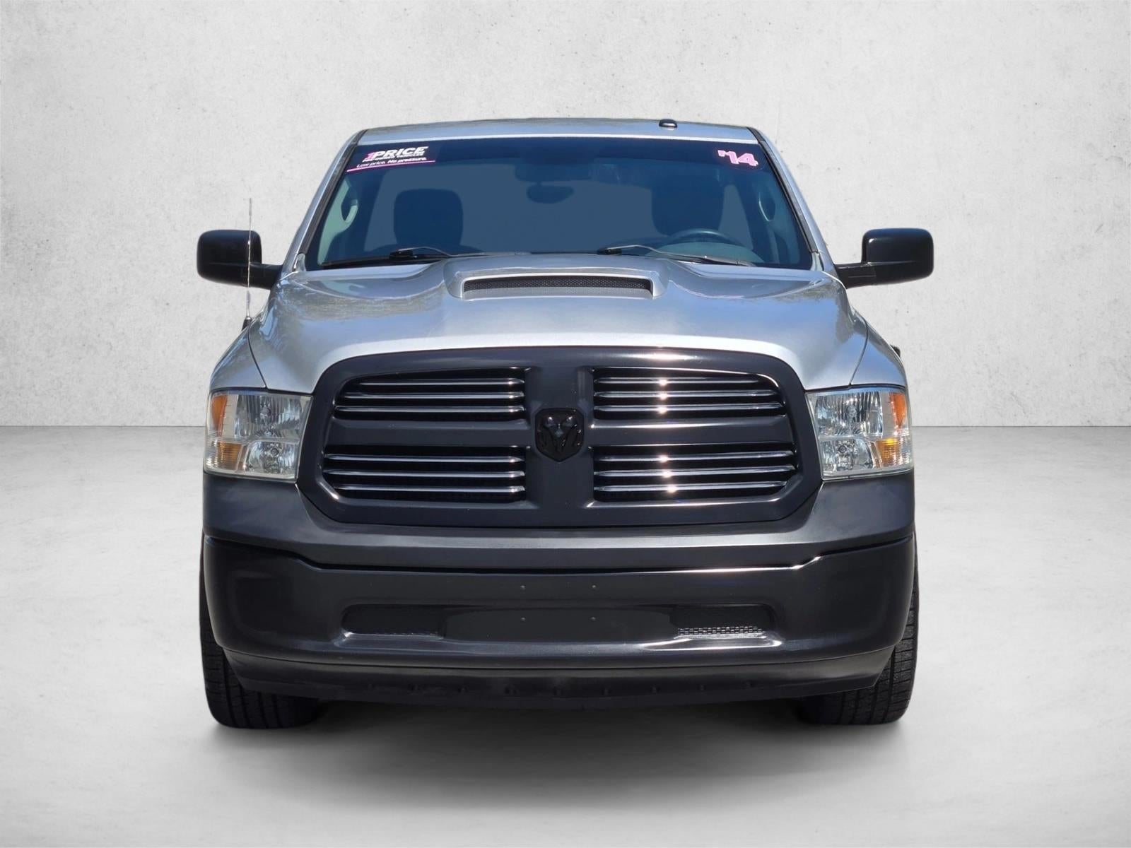 2014 RAM 1500 2WD Regular Cab 6.4 Ft Box Tradesman