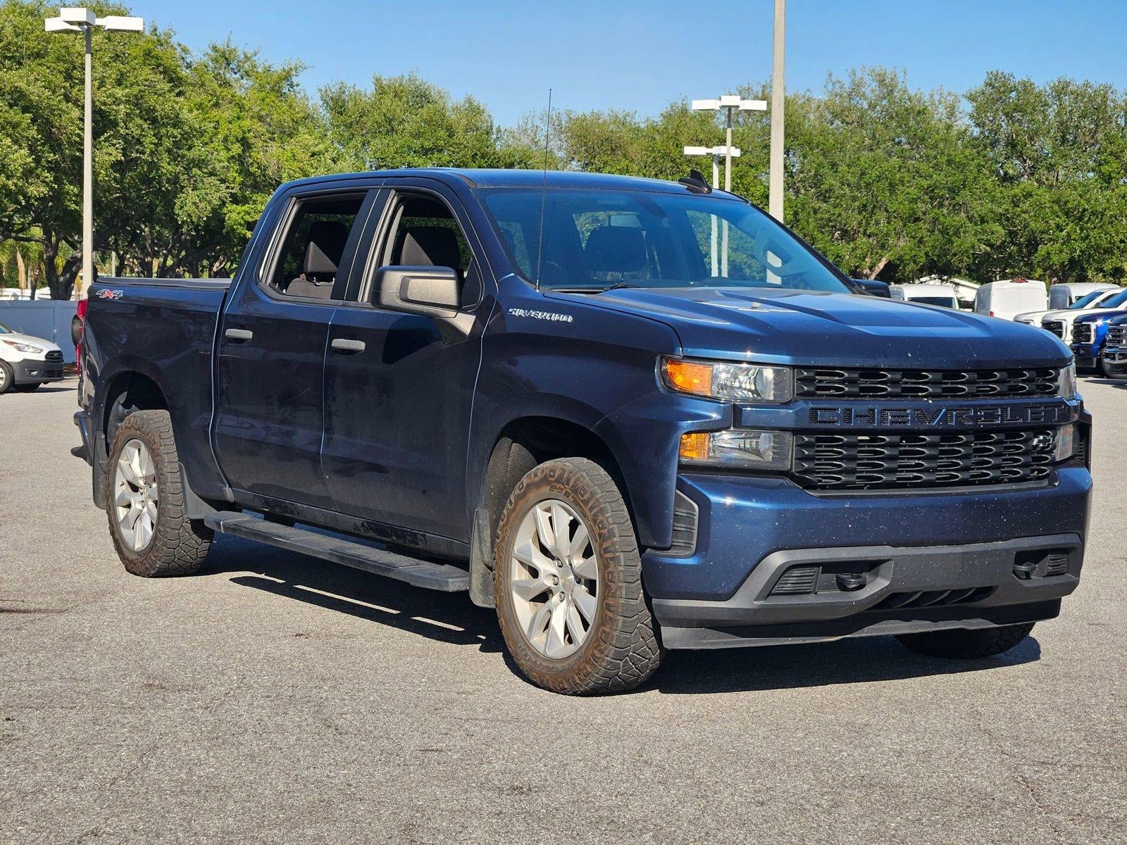 2020 Chevrolet Silverado 1500 Crew Cab Short Box 4-Wheel Drive Custom