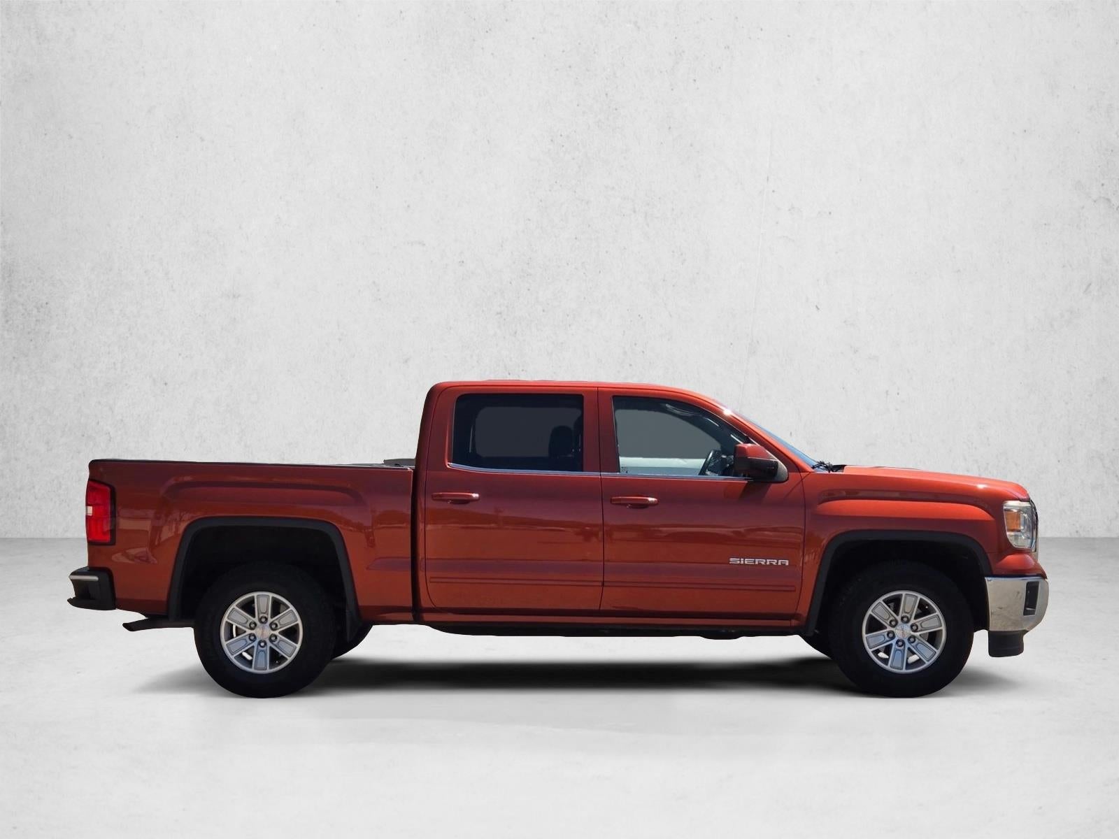 2015 GMC Sierra 1500 Crew Cab Short Box 2-Wheel Drive SLE