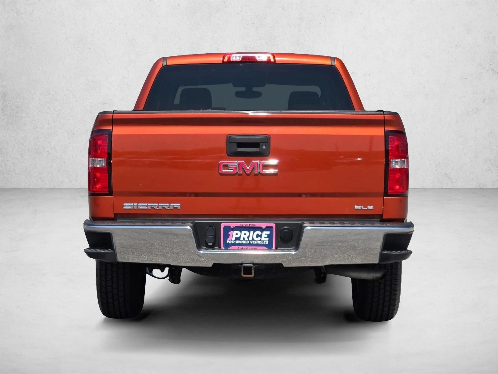 2015 GMC Sierra 1500 Crew Cab Short Box 2-Wheel Drive SLE