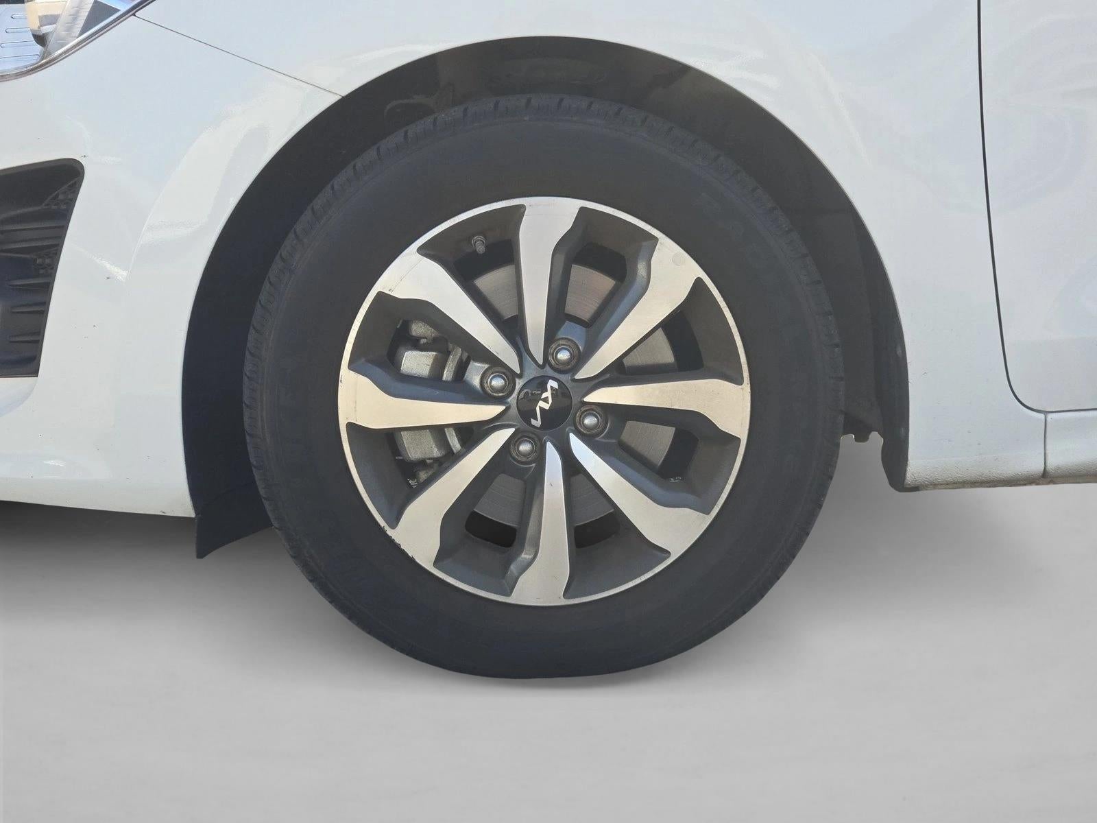 2023 Kia Rio 5-Door S IVT