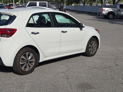 2023 Kia Rio 5-Door S IVT