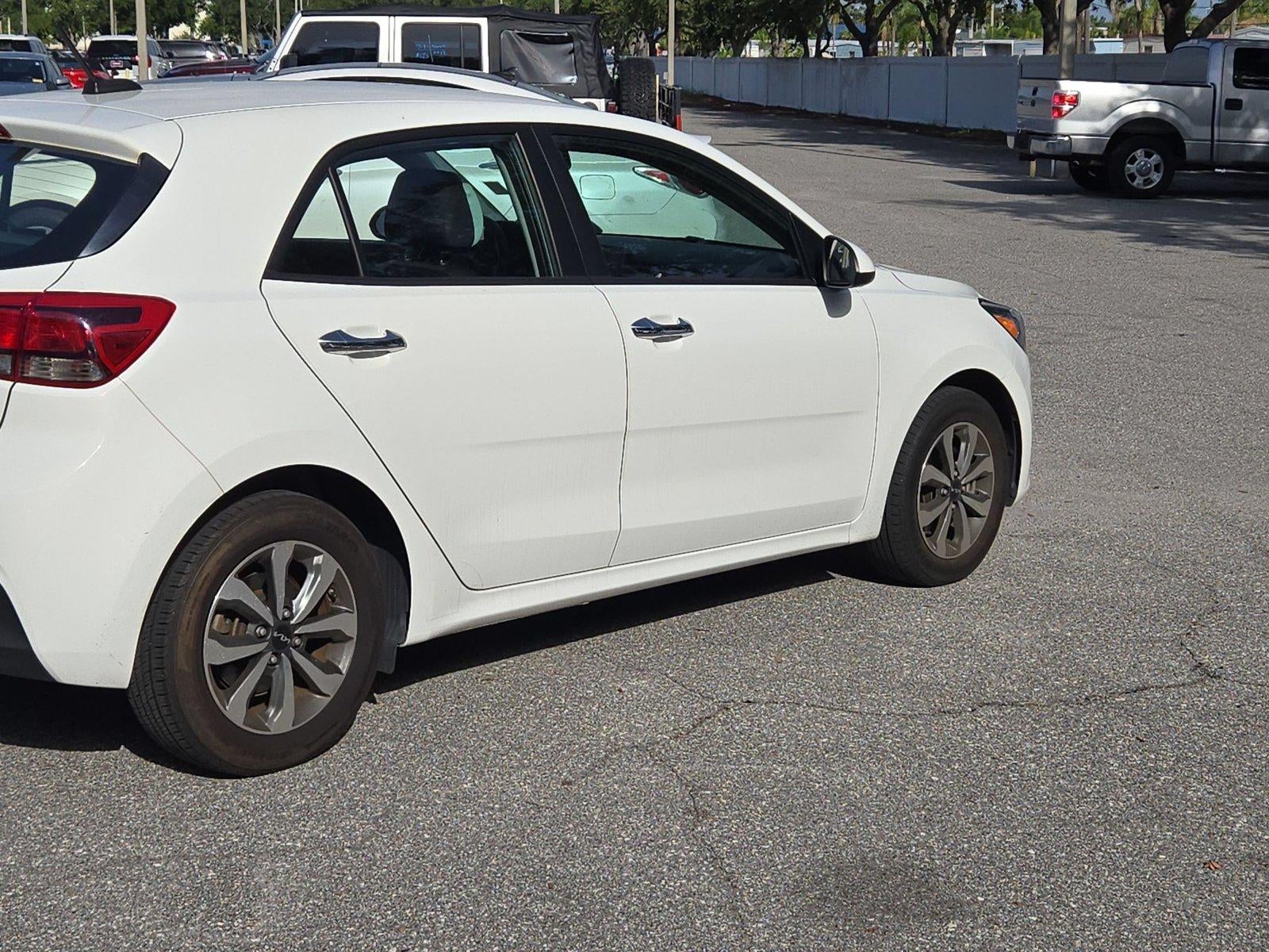 2023 Kia Rio 5-Door S IVT