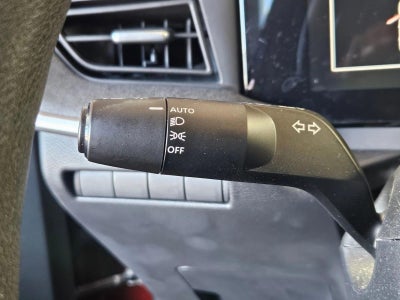 2025 Nissan Kicks SV AWD