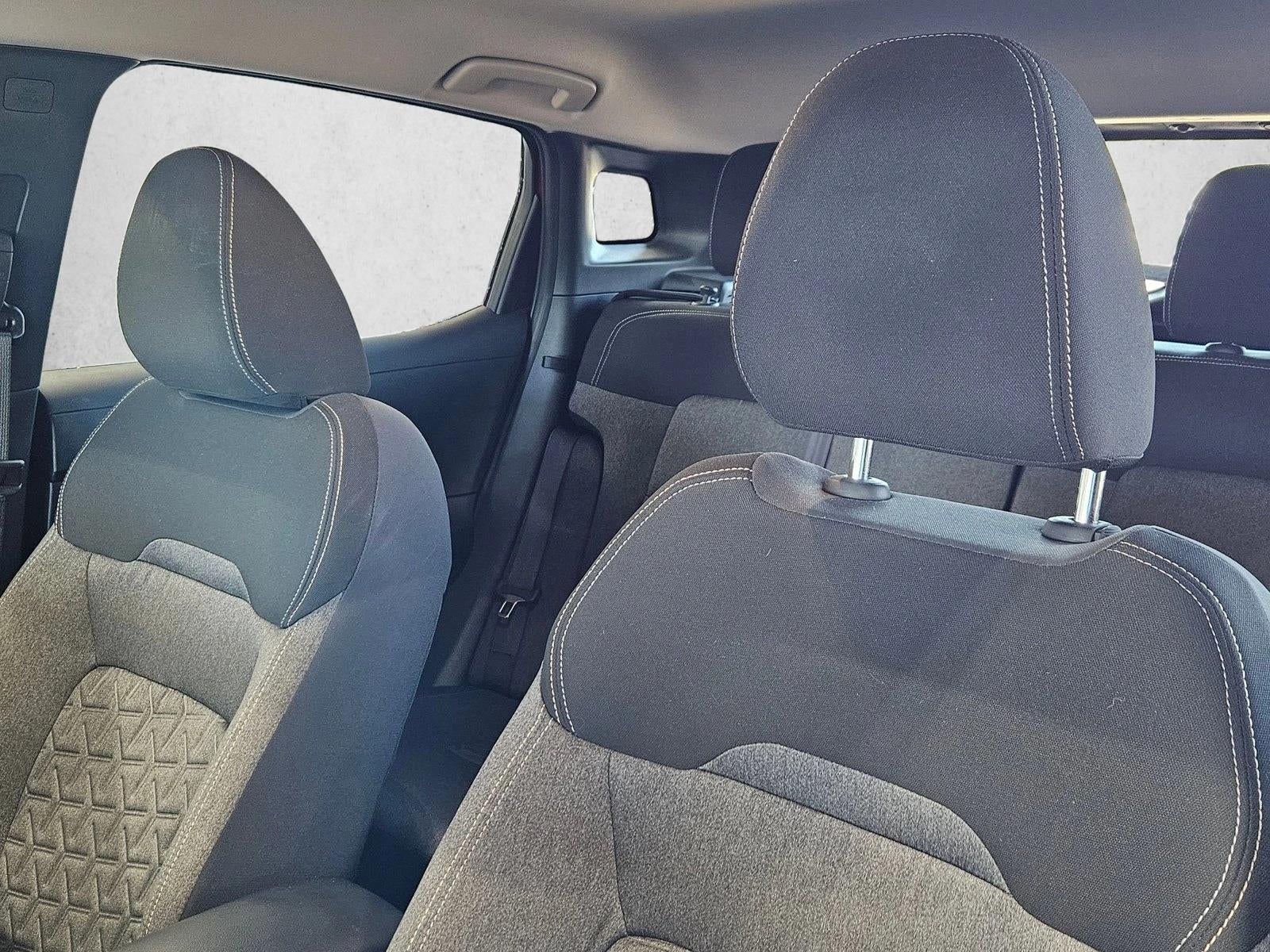 2025 Nissan Kicks SV AWD