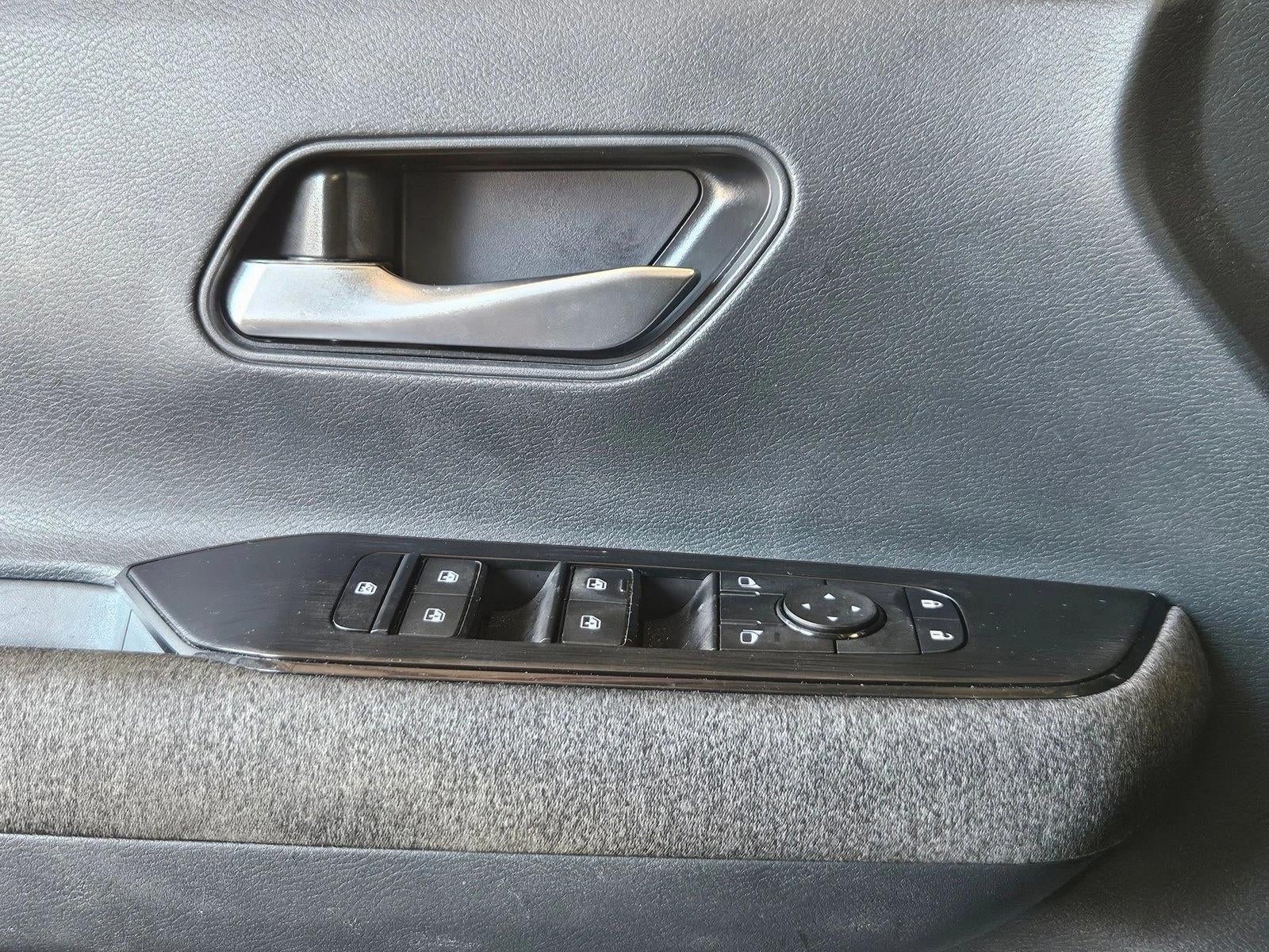 2025 Nissan Kicks SV AWD