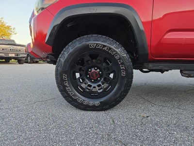 2022 Toyota Tacoma 2WD 2WD TRD Off Road Double Cab 5' Bed V6 AT (Natl)