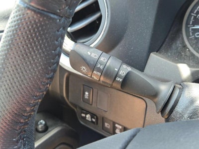 2023 Toyota Tacoma 4WD 4WD TRD Off Road Double Cab 5' Bed V6 AT (Natl)