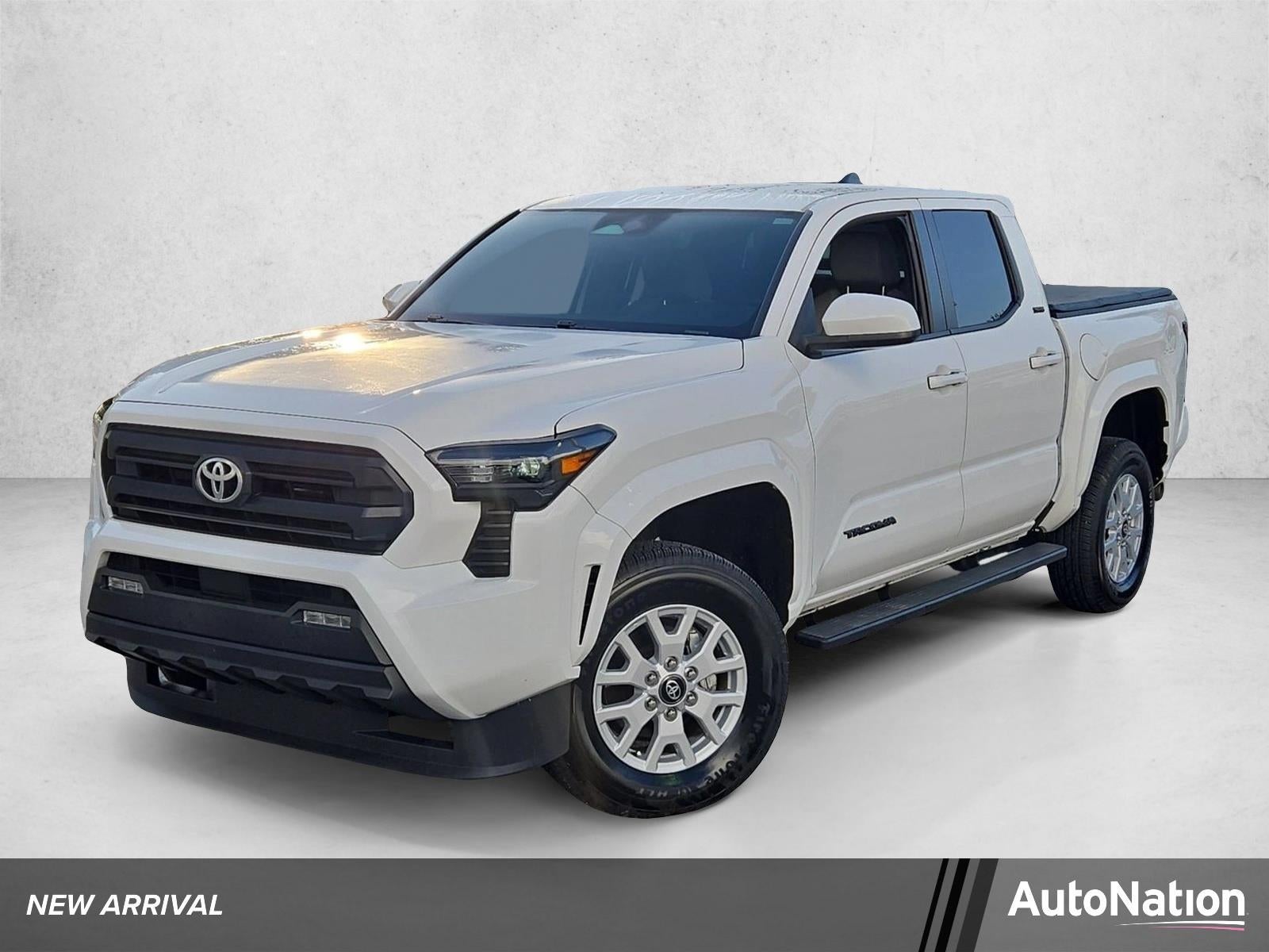 2024 Toyota Tacoma 2WD 2WD SR5 Double Cab 5' Bed AT (SE)