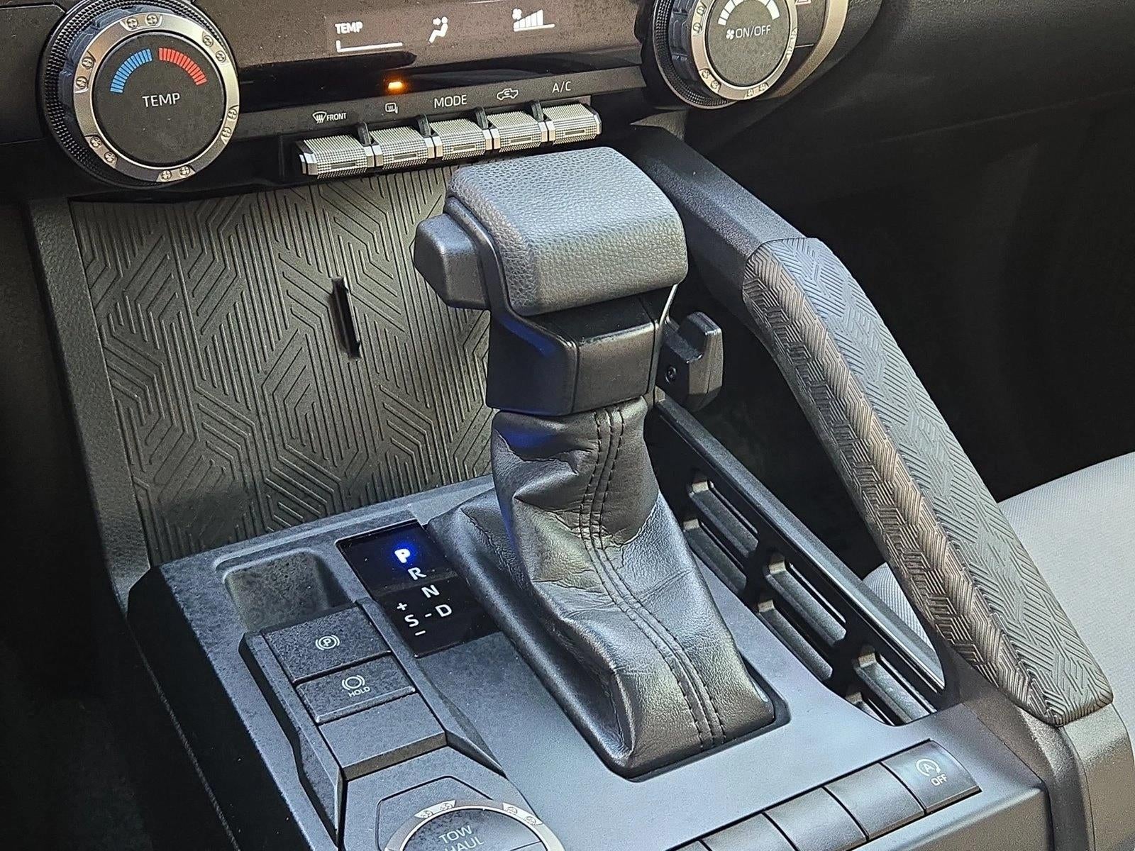 2024 Toyota Tacoma 2WD 2WD SR5 Double Cab 5' Bed AT (SE)