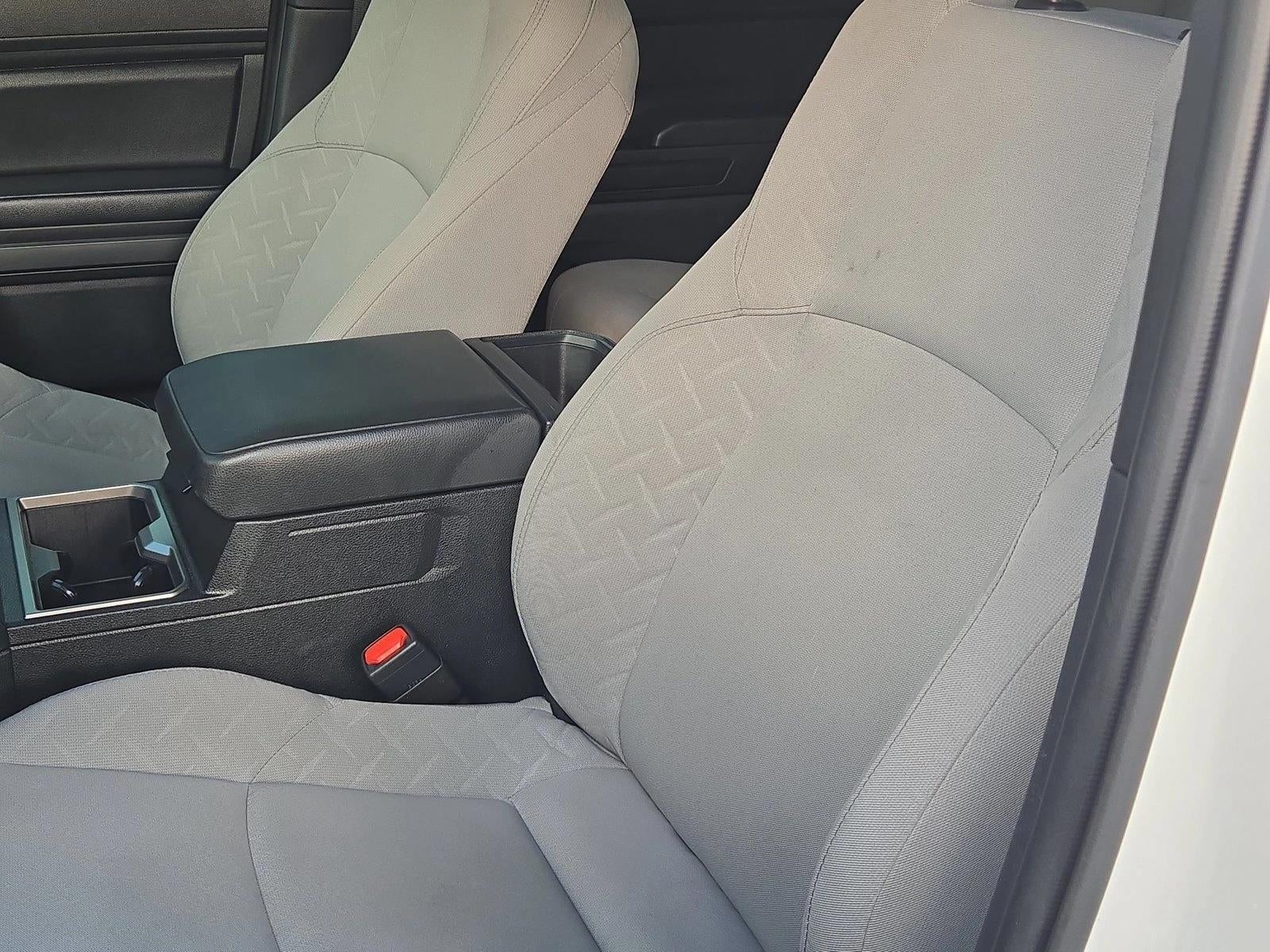 2024 Toyota Tacoma 2WD 2WD SR5 Double Cab 5' Bed AT (SE)