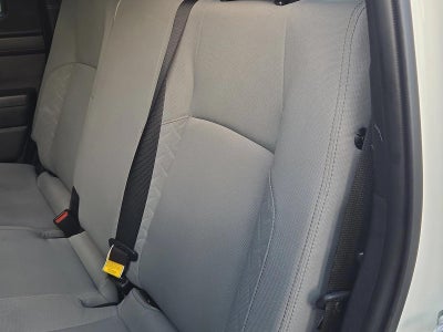2024 Toyota Tacoma 2WD 2WD SR5 Double Cab 5' Bed AT (SE)