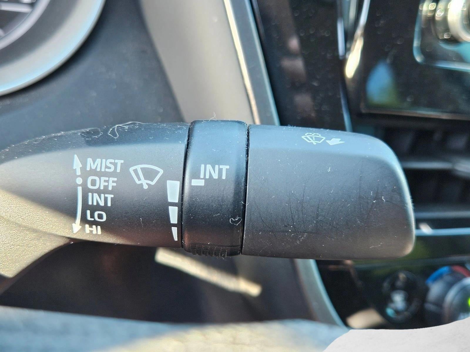 2022 Toyota Camry LE Auto (SE)