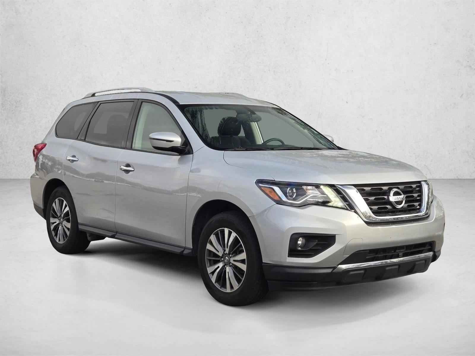 2018 Nissan Pathfinder FWD SV