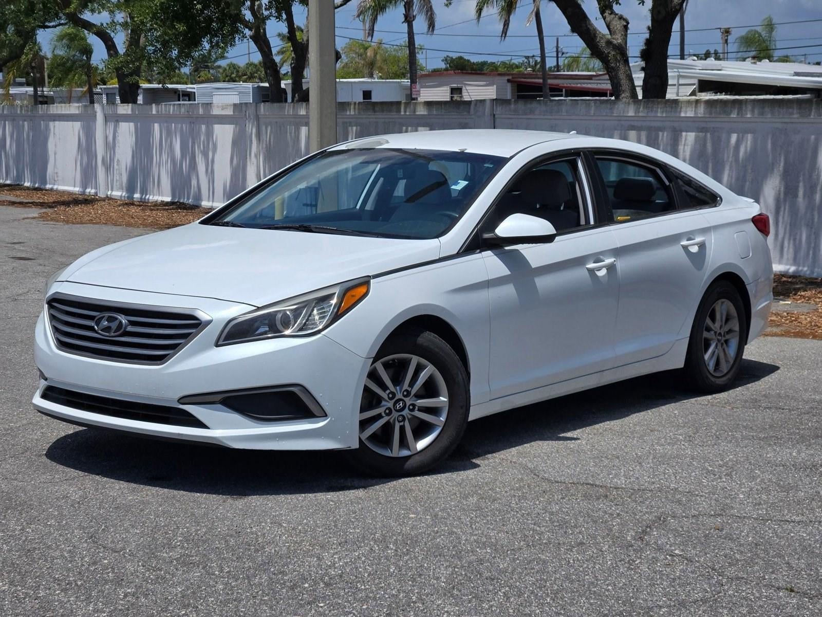 2016 Hyundai SONATA 4dr Sdn 2.4L SE
