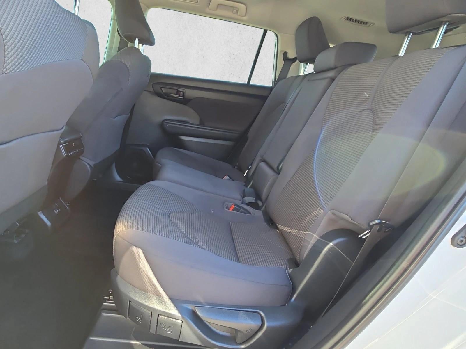 2022 Toyota Highlander L FWD (Natl)
