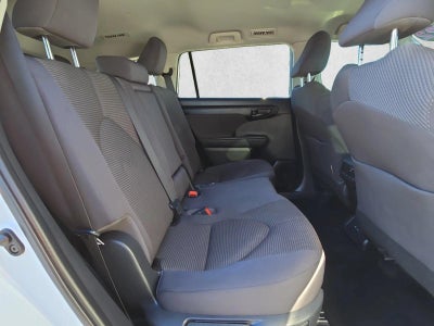 2022 Toyota Highlander L FWD (Natl)
