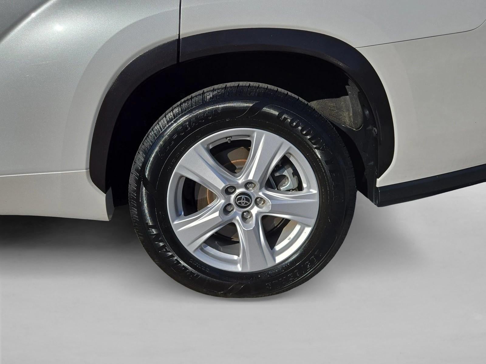2022 Toyota Highlander L FWD (Natl)