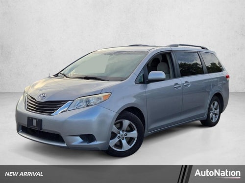 2011 Toyota Sienna 5dr 8-Pass Van V6 LE FWD (Natl)