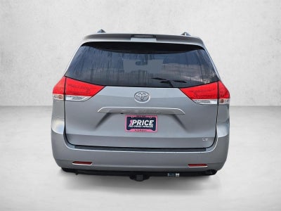 2011 Toyota Sienna 5dr 8-Pass Van V6 LE FWD (Natl)