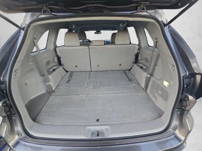 2018 Toyota Highlander LE I4 FWD (Natl)