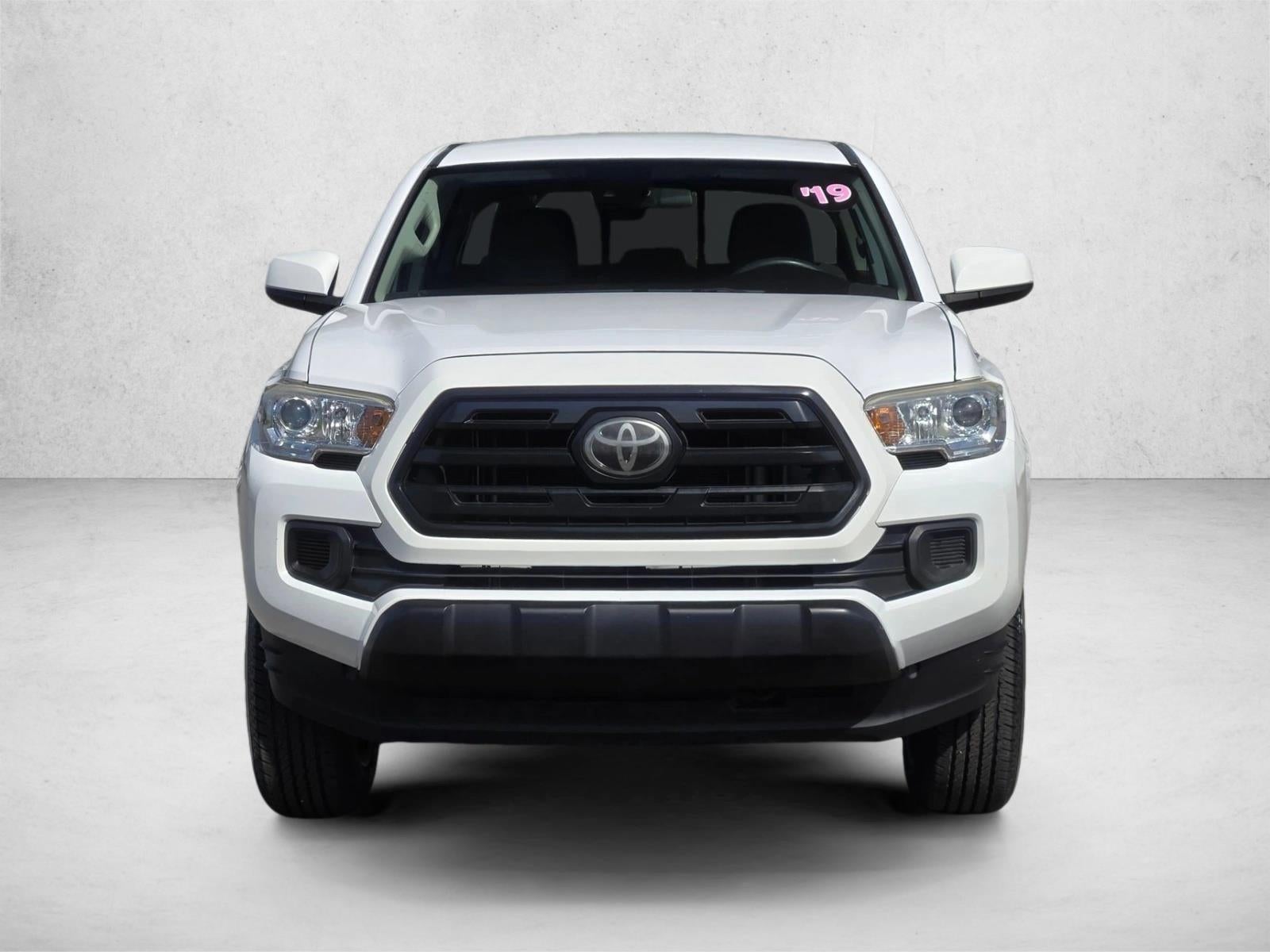 2019 Toyota Tacoma 2WD 2WD SR Double Cab 5' Bed I4 AT (GS)