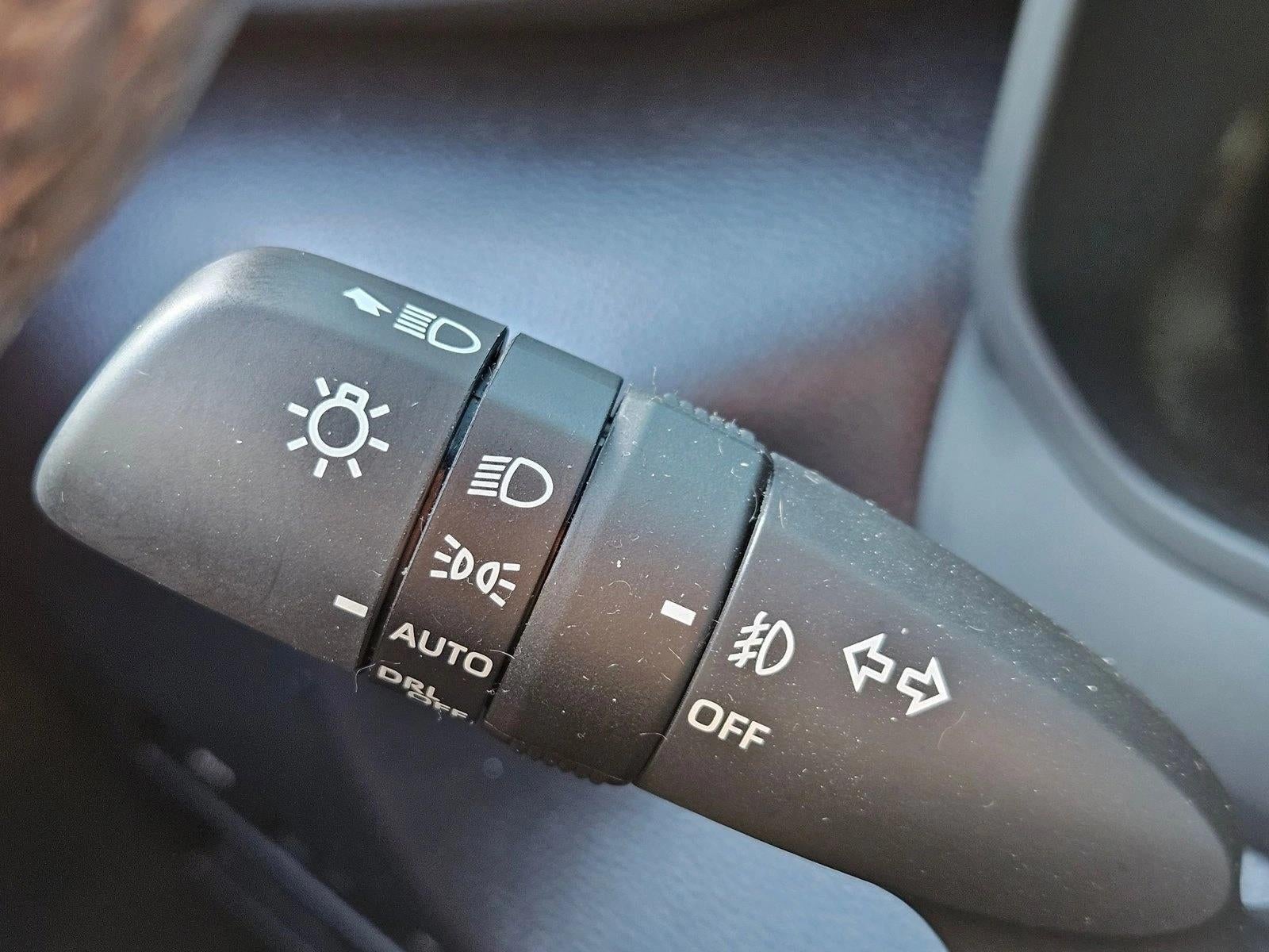 2025 Toyota Tundra 4WD 4WD SR5 CrewMax 5.5' Bed (Natl)