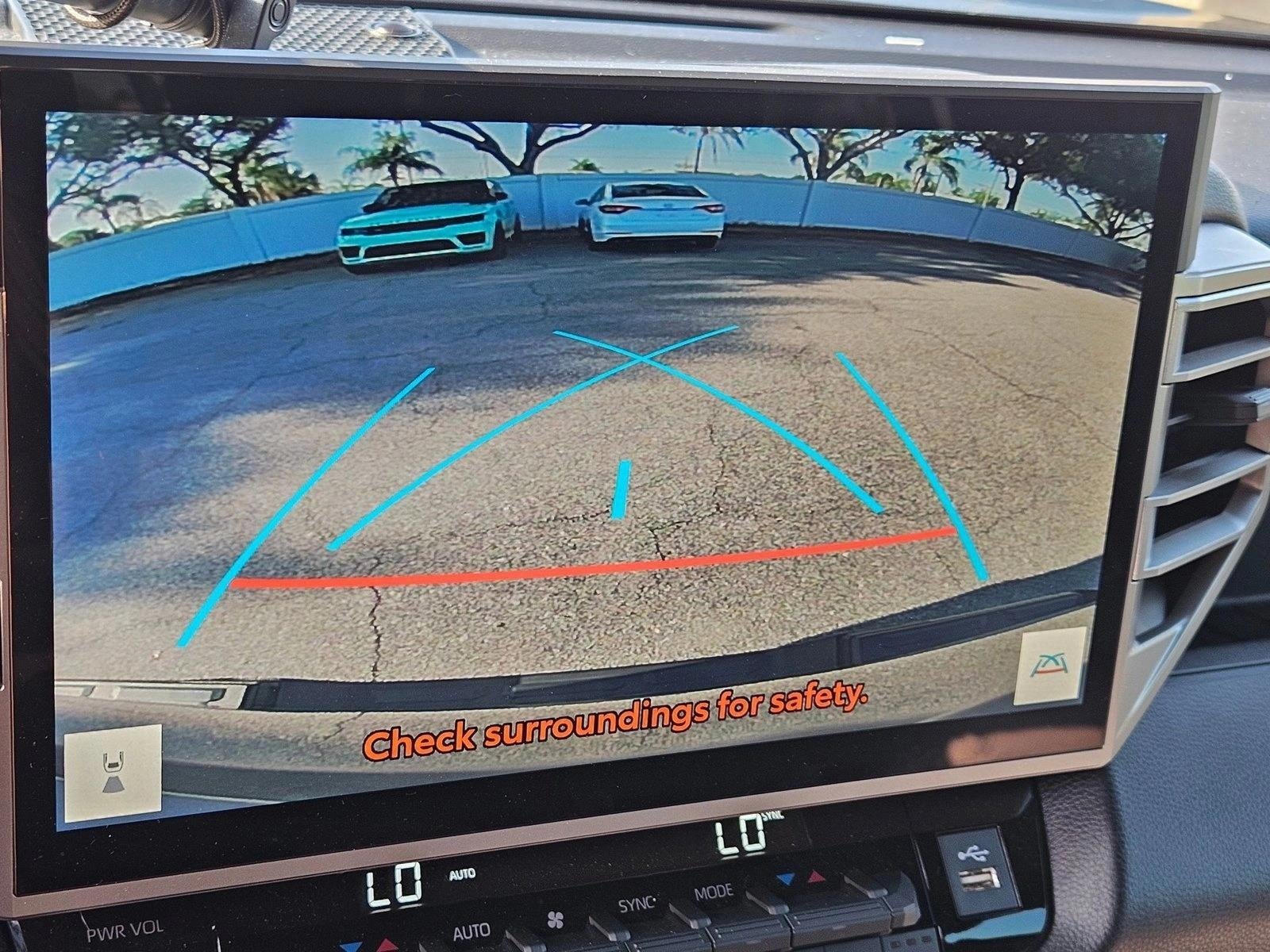 2025 Toyota Tundra 4WD 4WD SR5 CrewMax 5.5' Bed (Natl)