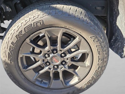2025 Toyota Tundra 4WD 4WD SR5 CrewMax 5.5' Bed (Natl)