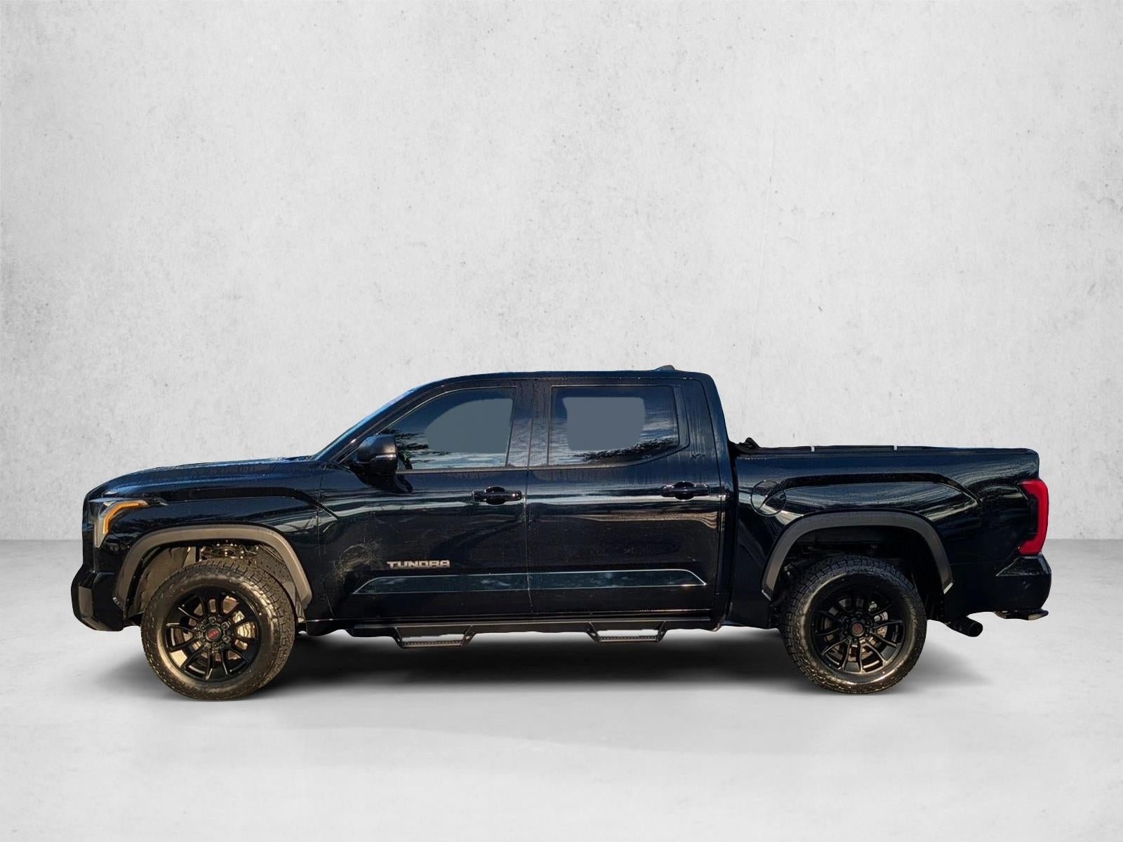 2025 Toyota Tundra 4WD 4WD SR5 CrewMax 5.5' Bed (Natl)