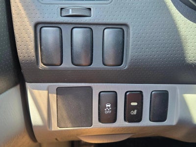 2013 Toyota Tacoma 2WD Regular Cab Standard Bed I4 Automatic (Natl)