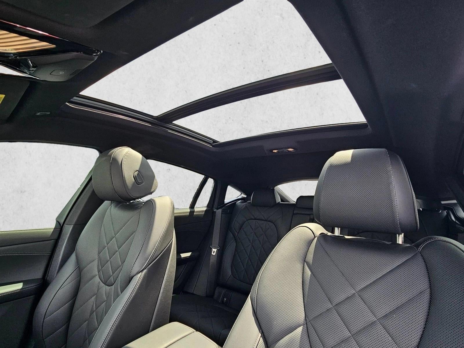 2025 BMW X6 xDrive40i Sports Activity Coupe