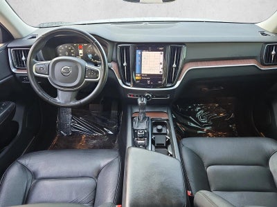 2021 Volvo S60 T5 FWD Momentum