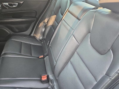 2021 Volvo S60 T5 FWD Momentum