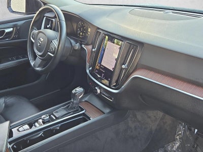 2021 Volvo S60 T5 FWD Momentum