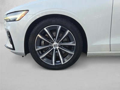 2021 Volvo S60 T5 FWD Momentum