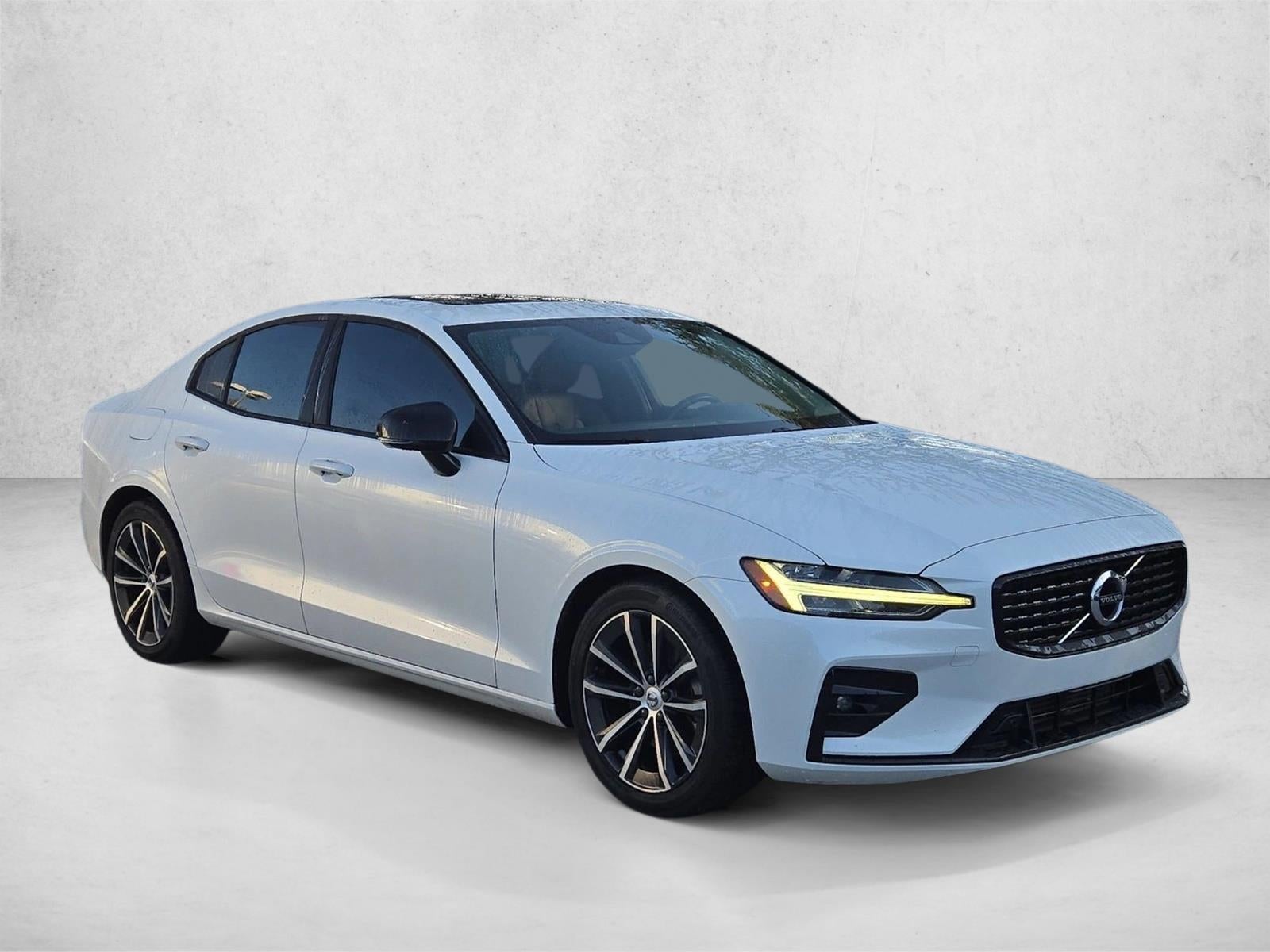 2021 Volvo S60 T5 FWD Momentum