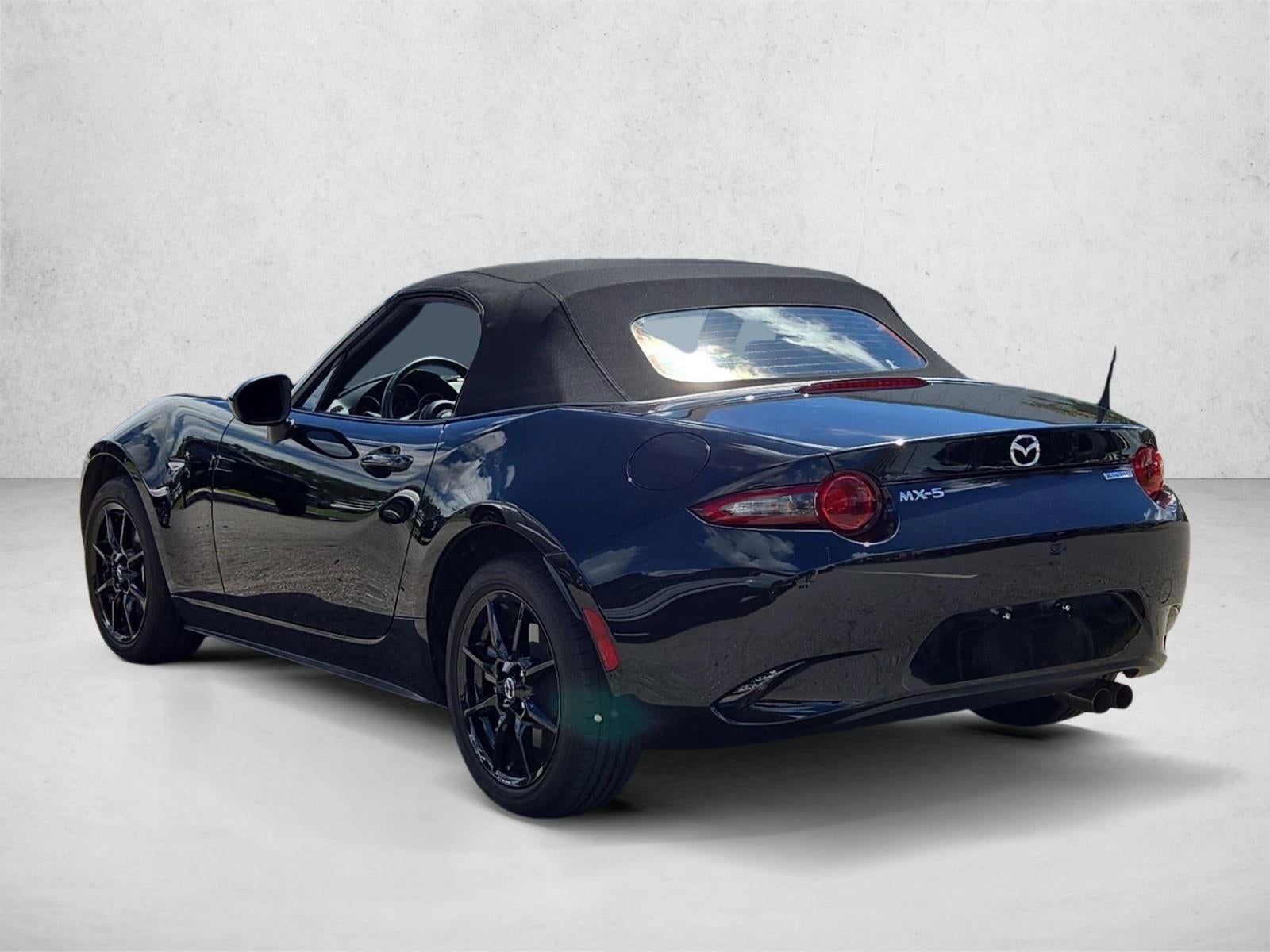 2022 Mazda Mazda MX-5 Miata Sport Manual