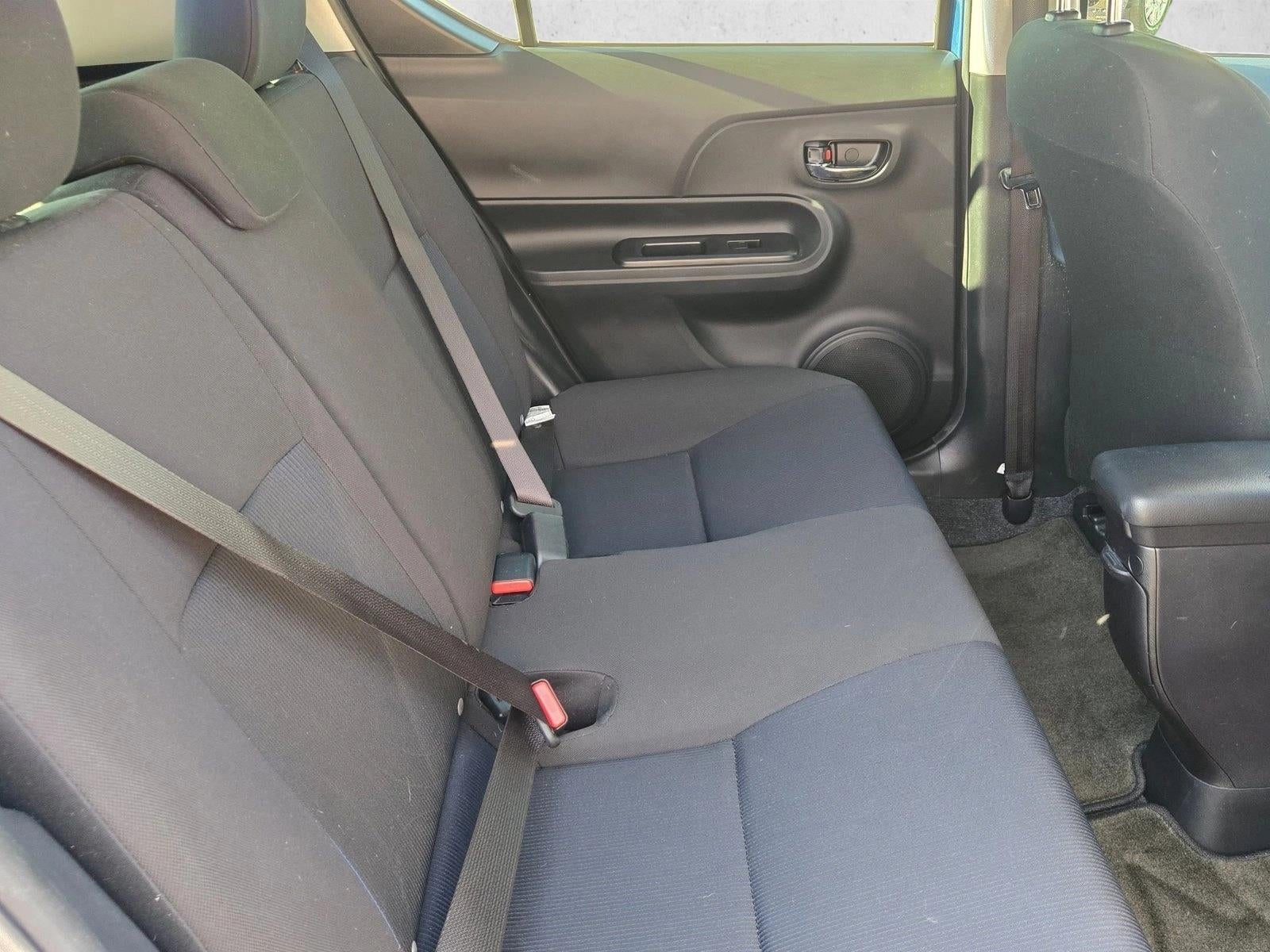 2015 Toyota Prius c 5dr HB Three (SE)