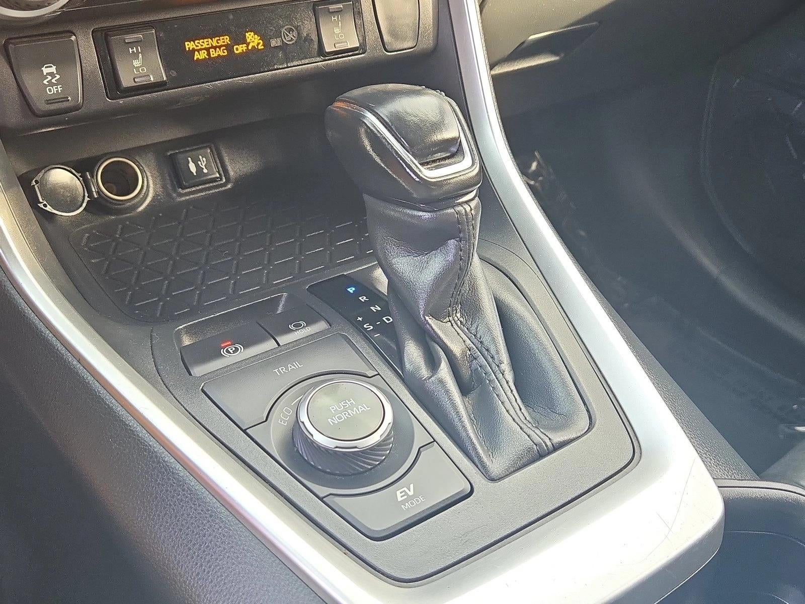 2019 Toyota RAV4 Hybrid XSE AWD (Natl)