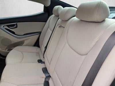 2016 Hyundai ELANTRA 4dr Sdn Auto SE