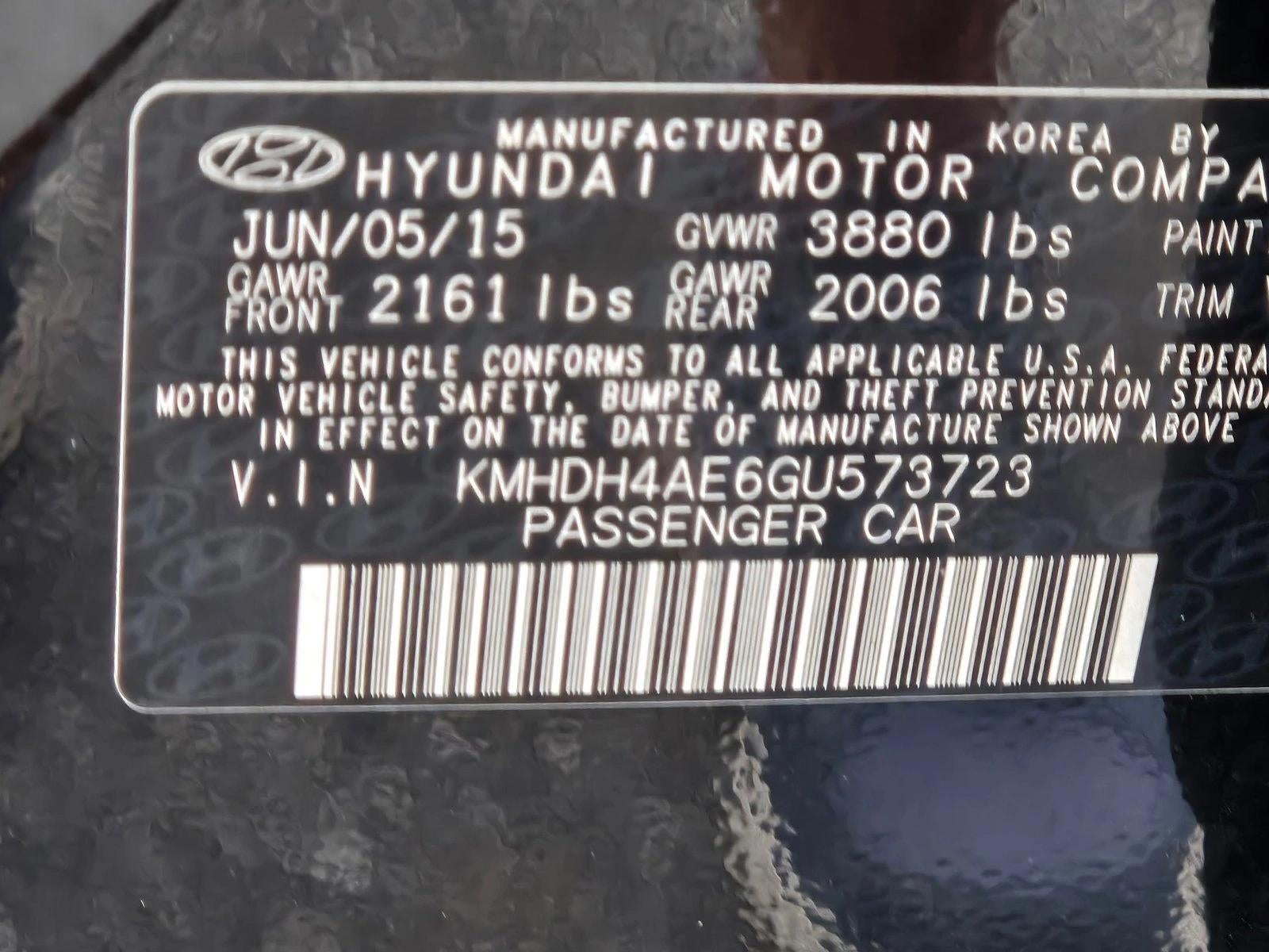 2016 Hyundai ELANTRA 4dr Sdn Auto SE