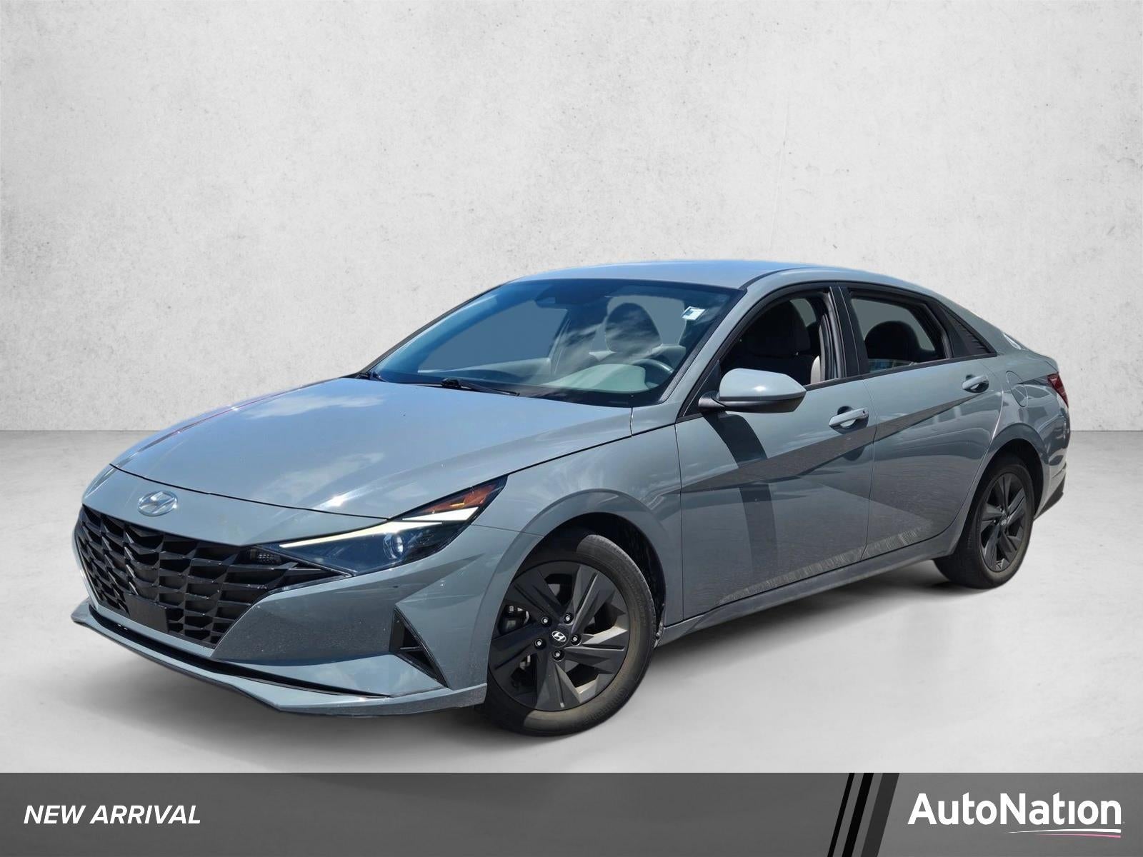 2022 Hyundai ELANTRA SEL IVT