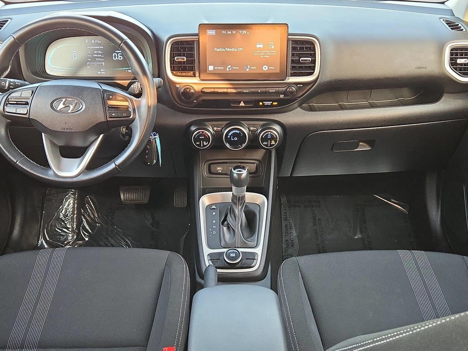2023 Hyundai VENUE SEL IVT