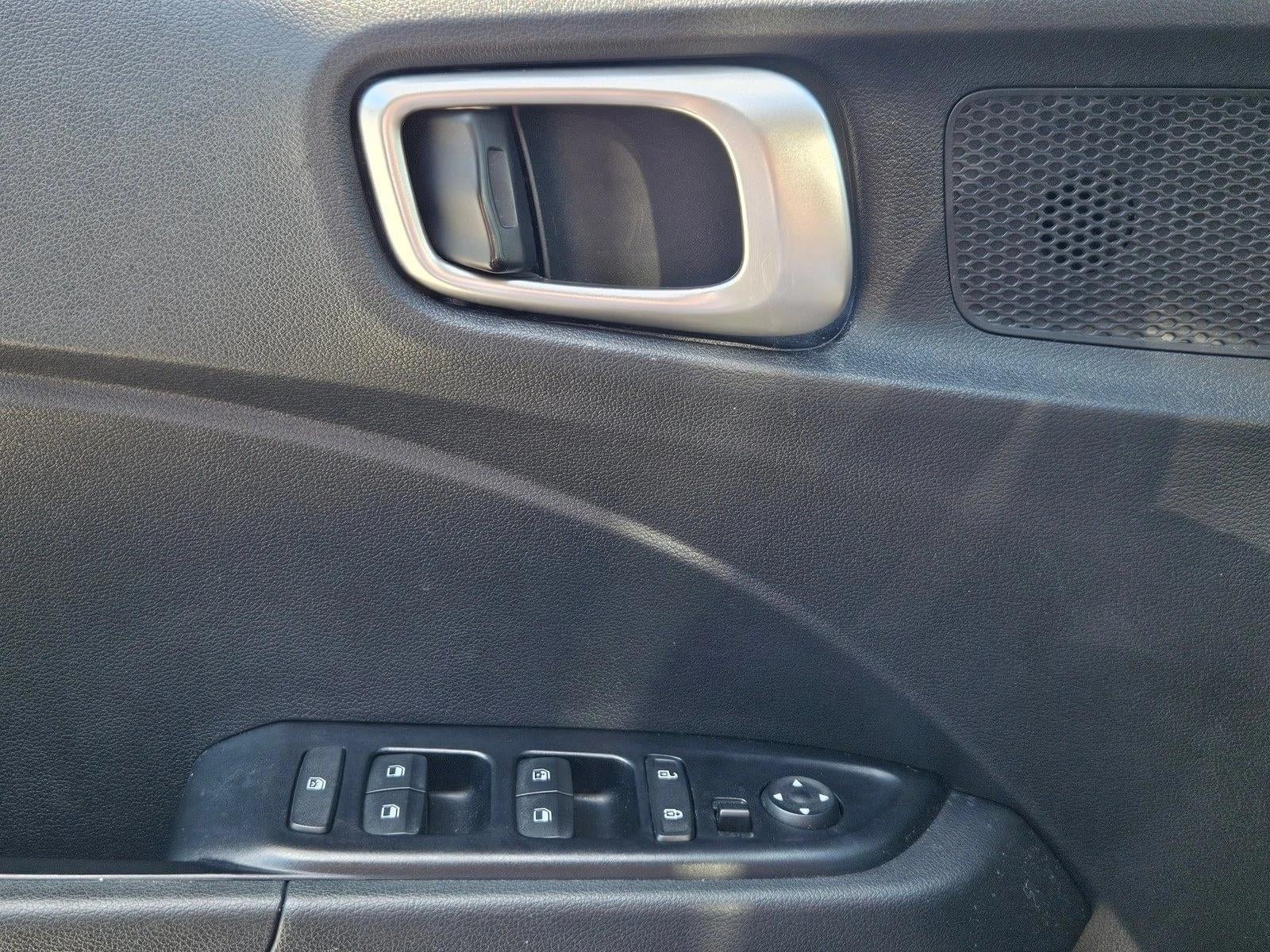 2023 Hyundai VENUE SEL IVT