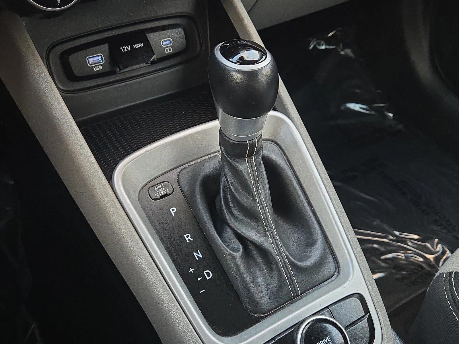 2023 Hyundai VENUE SEL IVT