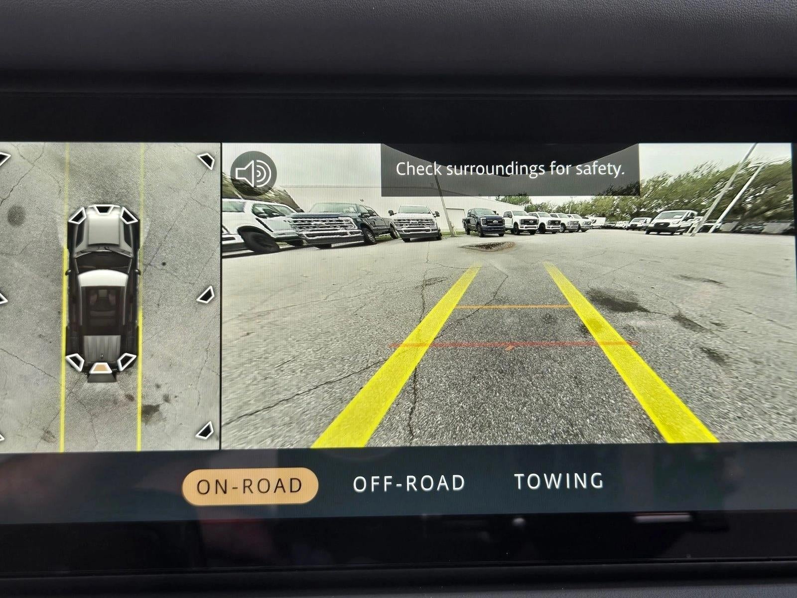 2024 Land Rover Defender 110 P400 X-Dynamic SE