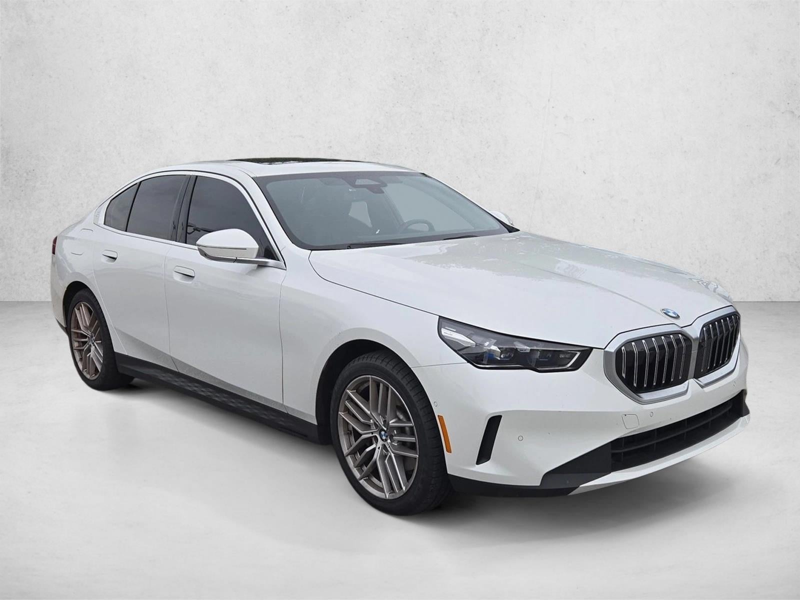 2025 BMW 530i Sedan
