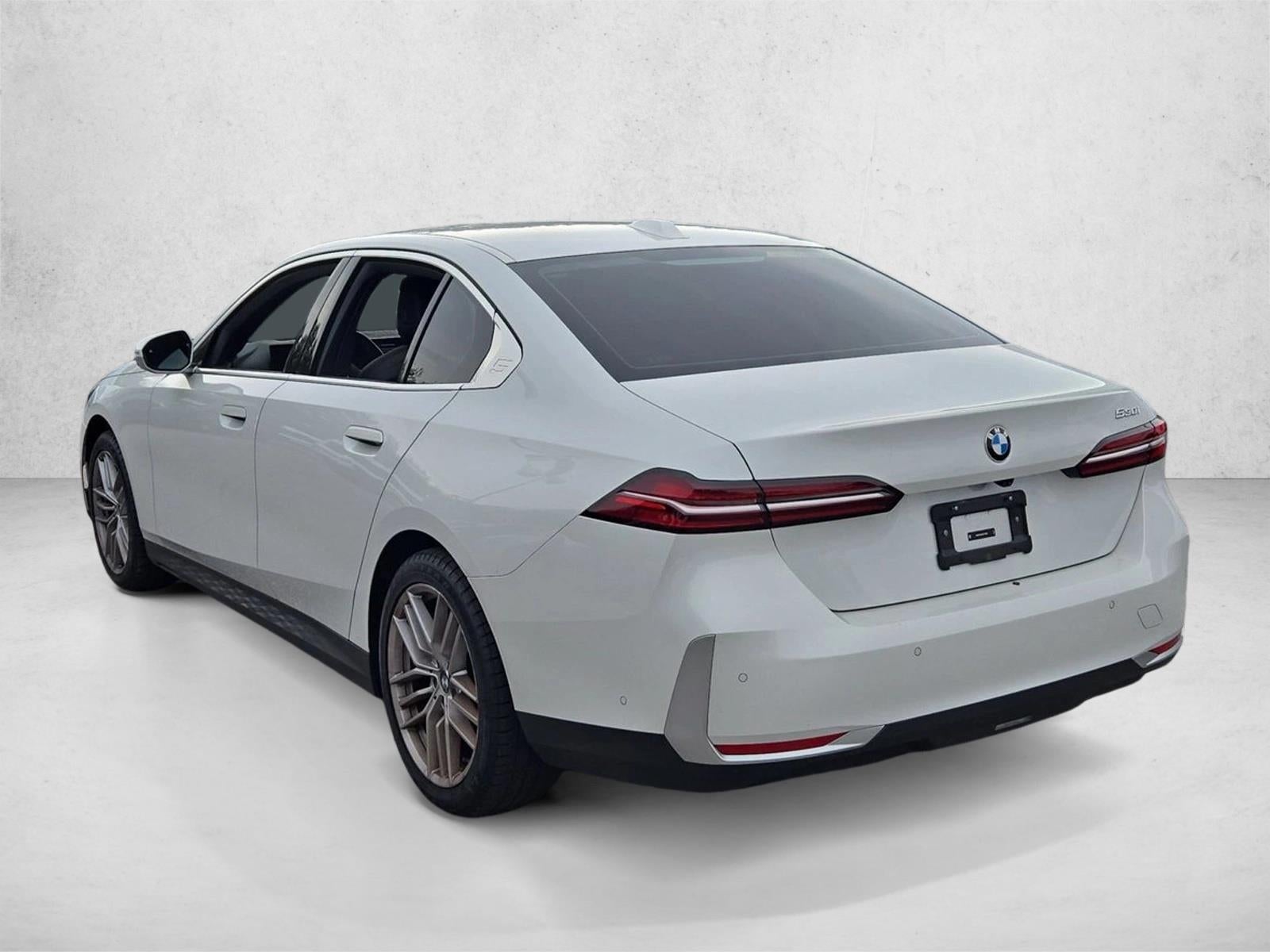 2025 BMW 530i Sedan