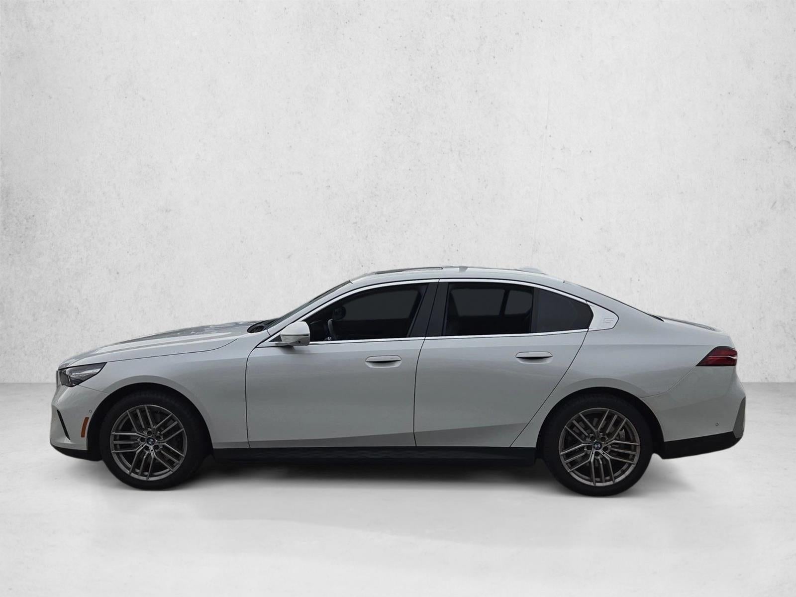 2025 BMW 530i Sedan